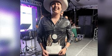 Tulueño se alzó con el primer puesto en el Concurso “Todos los Santos” de música popular