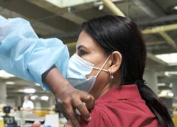 Autoridades de salud recomiendan autocuidado y vacunación ante circulación de influenza AH3N2