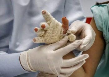 Gobernadora del Valle hace llamado de atención a alcaldes por uso de pólvora