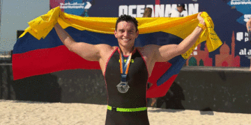 Tulueño brilló en Dubái y subió al podio en el Oceanman World Final Championship