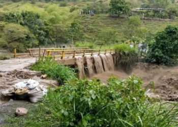 Menor cayó a un río en zona de Tuluá y permanece desaparecida