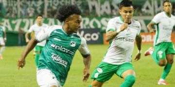 Deportivo Cali venció a Atlético Nacional con gol de Dinenno y se mete entre los ocho