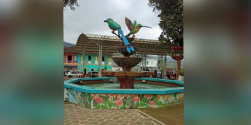 Esta es la Fuente de los Colibríes en Andinápolis, Trujillo