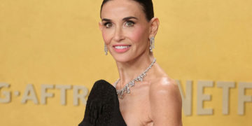 Cambio físico de Demi Moore en alfombra roja provoca ola de comentarios