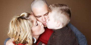 El beso en la boca a los niños: ¿muestra de amor o práctica peligrosa?