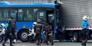 Emergencia en Cali tras choque de bus del MIO; reportan 16 lesionados
