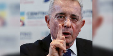 ¿Volverá Uribe al Senado? Proponen que un senador le ceda su curul