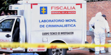 Autoridades investigan muerte de joven en fiesta con extranjeros