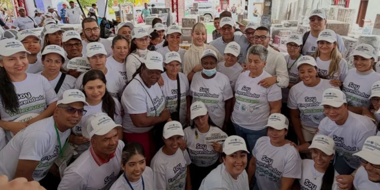 Cien emprendedores de Tuluá recibieron acreditación y apoyo para fortalecer sus negocios