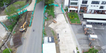 Habilitan paso vehicular en la carrera 40 mientras continúan las obras