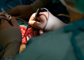 Médicos logran salvar cerebro en segundos durante compleja cirugía en Bucaramanga