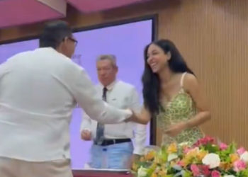 Presentan como delegada de Petro a Juliana Guerrero en acto oficial y estalla polémica