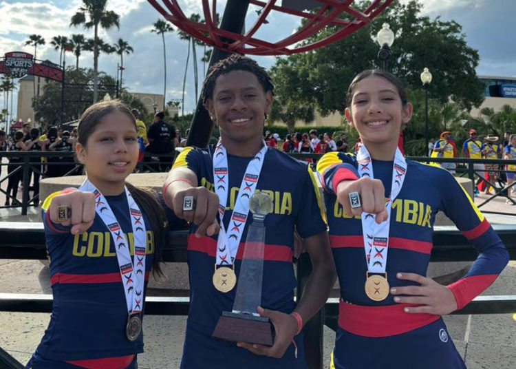 Tres tulueños brillan como campeones mundiales con la Selección colombiana de porrismo