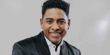 Un canto al alma vallenata: Alex Martínez revive la magia del Binomio de Oro con emotivo homenaje