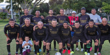 ¡Se calienta la “Copa Fundación Ever Villegas”! La Coralia manda y el Grupo B arde al rojo vivo