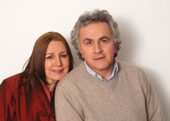 Ana Valencia, de ‘Ana y Jaime’, continúa en UCI tras cirugía cerebral; familia pide apoyo económico