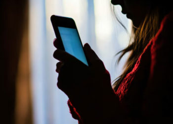 Colombiana cayó en red de trata tras falsa oferta laboral por TikTok