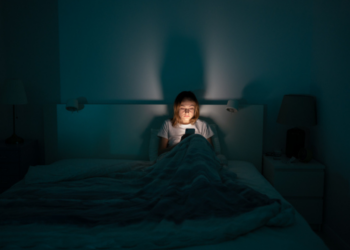 No es solo cansancio: dormir mal podría afectar gravemente la salud cerebral