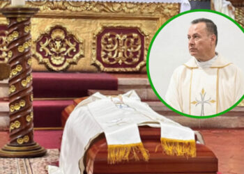 Feligreses y sacerdotes despidieron al padre Mauricio Triviño en emotiva ceremonia
