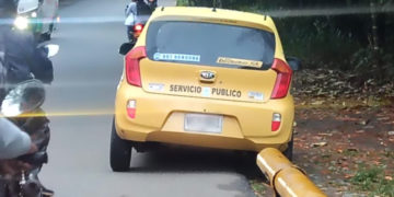 Hallan dos cuerpos sin vida junto a taxi abandonado en zona rural de Jamundí
