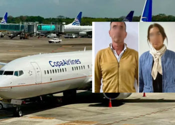 Niña descubrió a pareja teniendo relaciones durante un vuelo internacional