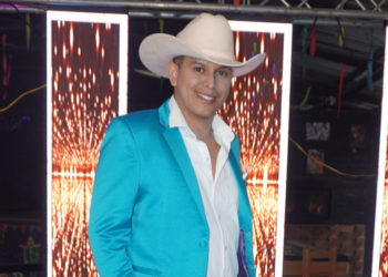 Rubiel Quevedo le canta a los amores imposibles con “De vez en cuando”