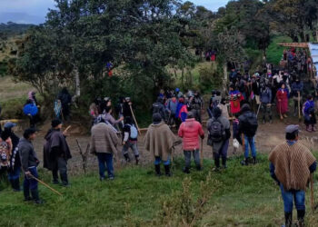 Seis muertos y 60 heridos dejan violentos enfrentamientos indígenas en Cauca