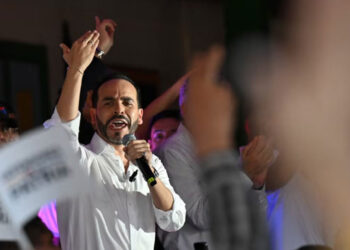 ¿Qué propone Abelardo de la Espriella?