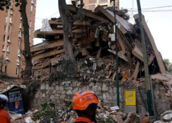 Sube a 235 la cifra de muertos tras los devastadores terremotos en Venezuela
