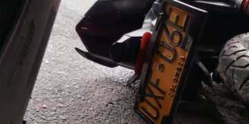 Motociclista resultó gravemente herido tras choque con tractomula en la vía Tuluá – Buga