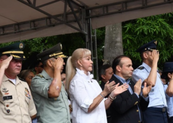 Gobernadora del Valle respalda posesión presidencial en una base militar