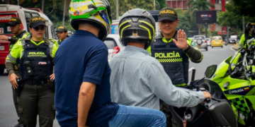 Buga restringirá parrillero hombre en motos