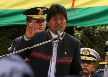 Ordenan captura inmediata contra Evo Morales en Bolivia