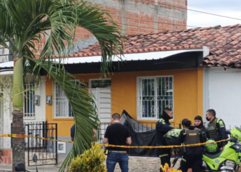 Madre e hijo fueron asesinados dentro de una vivienda