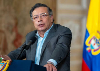 Petro ordena no prestar bases militares para la posesión de De la Espriella