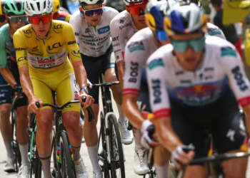 El Tour de Francia dio un giro inesperado: así cambió la clasificación de Egan Bernal