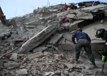 Aumenta a 4.490 el número de muertos por los terremotos en Venezuela