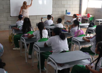 Impulsan materia obligatoria para aprender a manejar el dinero