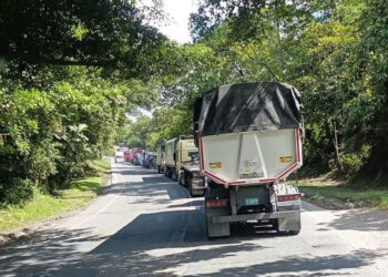 Protesta paraliza la vía Buenaventura–Cali en el sector de El Gallinero