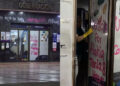 Tras el hallazgo de la bebé sin vida, vandalizan la Gobernación del Valle