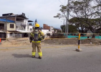 Un tubo de gas roto obliga al cierre de la carrera 40 en Tuluá
