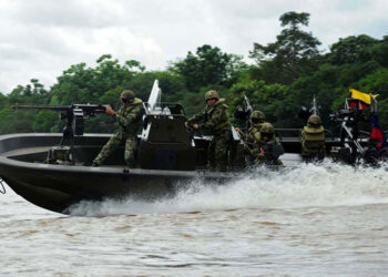 Botes militares recorrerán el río Cauca durante la posesión presidencial
