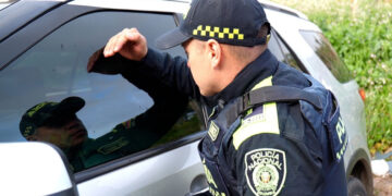 Difunden lista de vehículos bajo alerta por posible uso en atentados