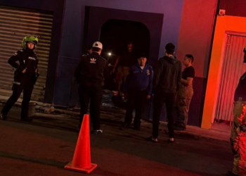 Voraz incendio destruyó gran parte de un local comercial en Tuluá
