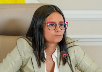 Fiscalía ordena examen toxicológico tras denuncia de Angie Rodríguez