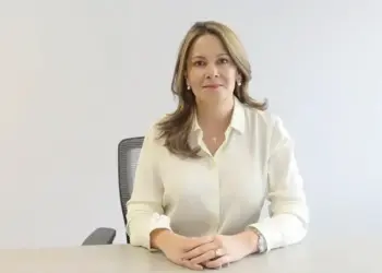 Nueva ministra de Salud propone reducir afiliados de la Nueva EPS