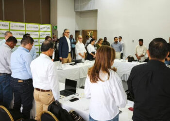 “No es momento de peleas”: gobernadora a los parlamentarios del Valle