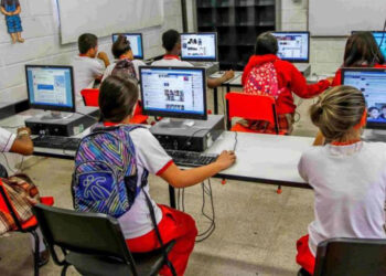 Colombia supera a Latinoamérica en uso de IA entre estudiantes