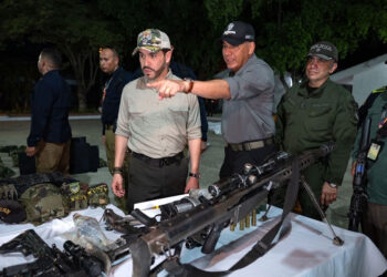 El poderoso fusil que encontraron en el operativo contra alias Cholo