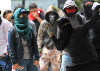 Proyecto busca la cárcel para encapuchados en protestas